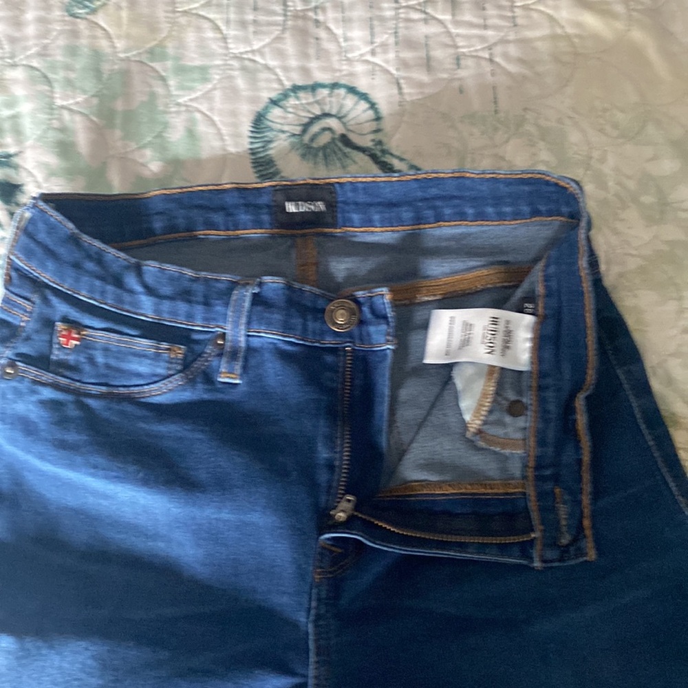 Jeans - Picture 2 of 3